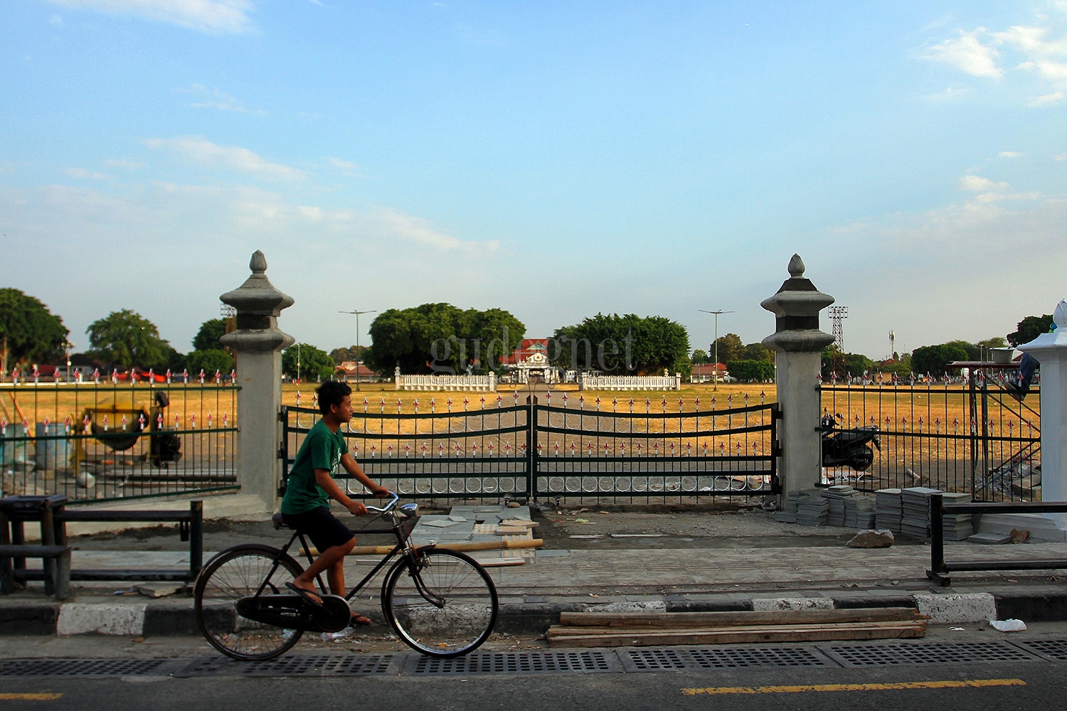 Menyusuri Pesona Alun-Alun Utara Yogyakarta: Panduan Wisata Lengkap