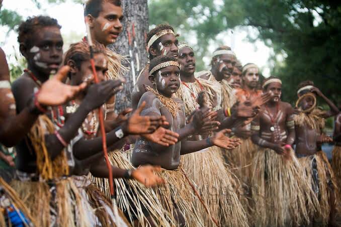 Sejarah Suku Aborigin: Menelusuri Jejak Budaya dan Perjuangan di Australia