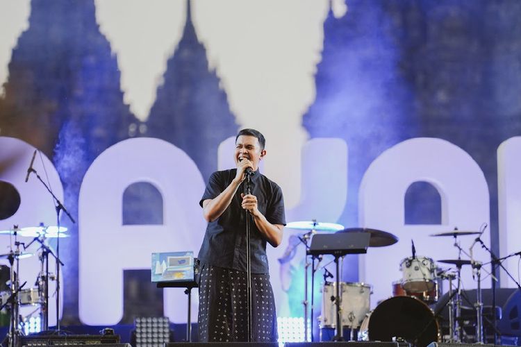 Sosok Tulus: Pelopor Musik Indie Indonesia yang Menginspirasi